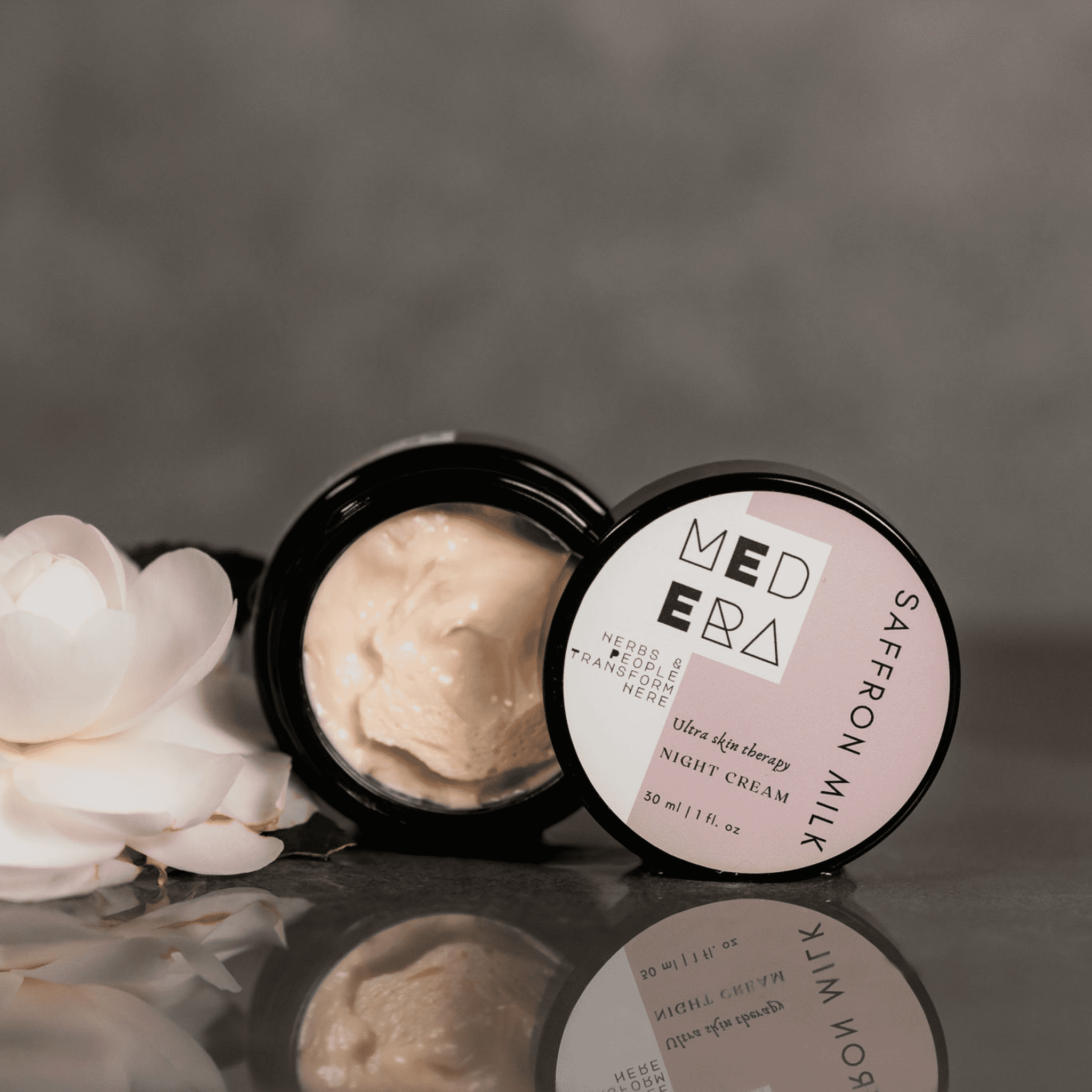Natural skincare – Saffron Milk Night Cream by Medera Apothecary